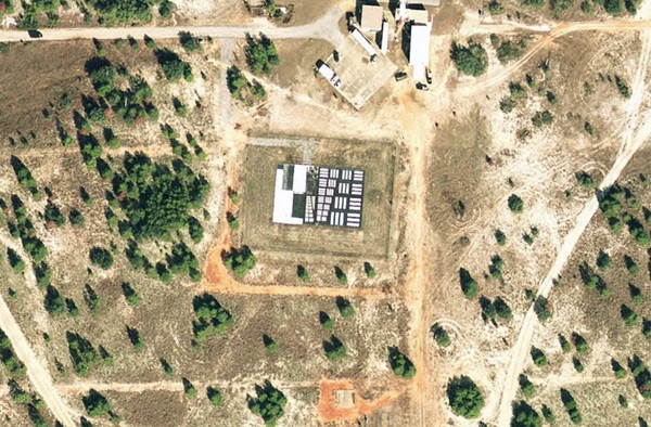 "Mã vạch" khổng lồ ở Florida (Mỹ). Ảnh: GoogleEarth. "Mã vạch" khổng lồ ở Florida (Mỹ). Ảnh: GoogleEarth.