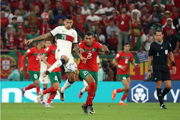 Trận Morocco - Bồ Đào Nha (World Cup 2022) ở sân Al Thumama. Ảnh: Showkat Shafi/ Al Jazeera. Trận Morocco - Bồ Đào Nha (World Cup 2022) ở sân Al Thumama. Ảnh: Showkat Shafi/ Al Jazeera.
