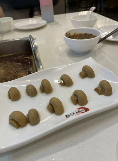 Đĩa nấm thật. Ảnh: Syl/ Xiaohongshu.