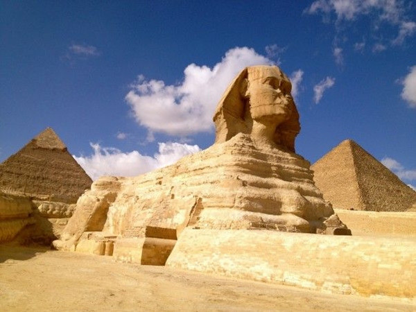 Tượng Nhân sư Lớn ở Giza cao những 20 mét. Ảnh: Mapsofworld.