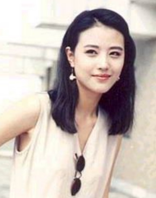 Châu Hải My thời trẻ. Châu Hải My thời trẻ.