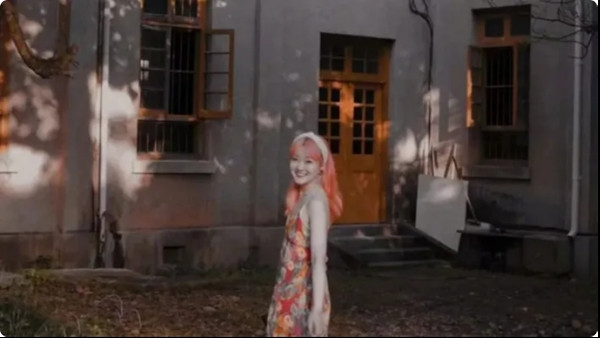 Zheng đã chọn cách tự kết thúc cuộc đời mình. Ảnh: Xiaohongshu.