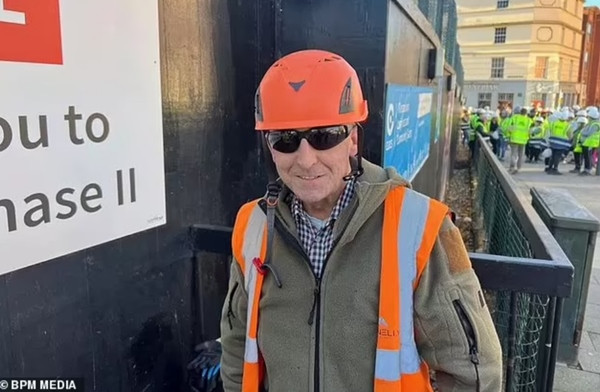 Bác Glen Edwards. Ảnh: BPM MEDIA. Bác Glen Edwards. Ảnh: BPM MEDIA.