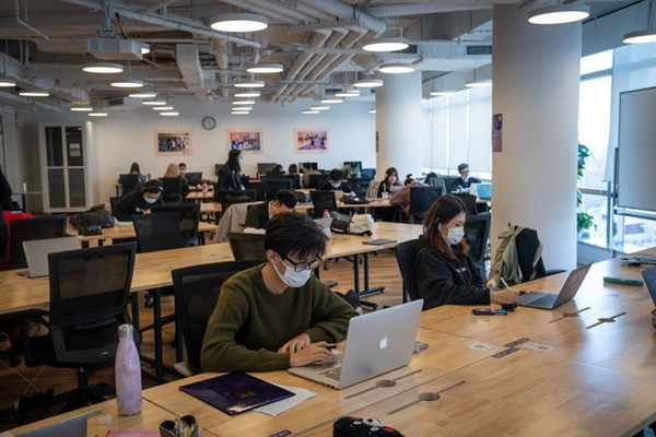 Cách làm của Vương bị nhiều người phản đối vì cho rằng sinh viên thì nên tập trung học, có làm thêm cũng ít thôi. Ảnh minh họa: WST. Cách làm của Vương bị nhiều người phản đối vì cho rằng sinh viên thì nên tập trung học, có làm thêm cũng ít thôi. Ảnh minh họa: WST.