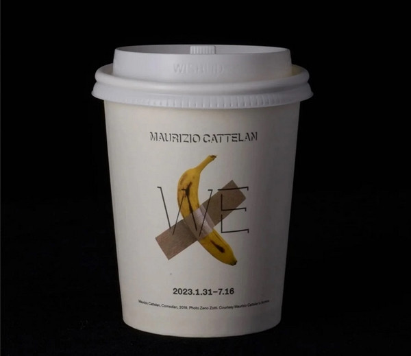 Quả chuối dán trên tường là một tác phẩm rất nổi tiếng. Ảnh: Bảo tàng Nghệ thuật Leeum. Quả chuối dán trên tường là một tác phẩm rất nổi tiếng. Ảnh: Bảo tàng Nghệ thuật Leeum.