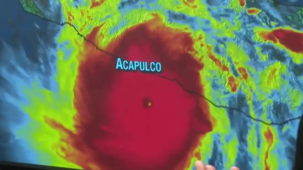 Siêu bão Otis đổ bộ Mexico khi vẫn giữ nguyên sức mạnh của bão Cấp 5, là cấp mạnh nhất. Ảnh: Fox4News.