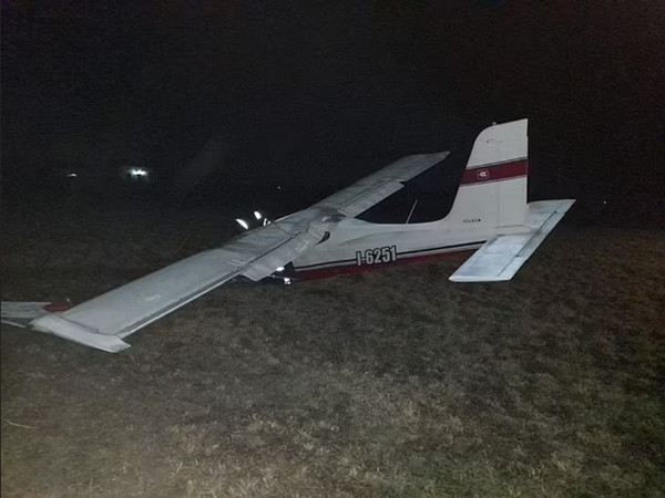 Máy bay chở anh Pirilli gặp nạn. Ảnh: Mail Online. Máy bay chở anh Pirilli gặp nạn. Ảnh: Mail Online.