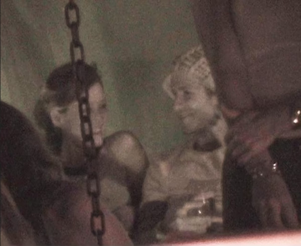 Rebecca và David ở Tây Ban Nha vào năm 2004. Ảnh: Mail Online. Rebecca và David ở Tây Ban Nha vào năm 2004. Ảnh: Mail Online.