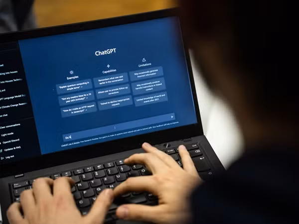 ChatGPT là chủ đề được quan tâm nhất năm 2023 trên Wikipedia. Ảnh: June Wan/ ZDNET.