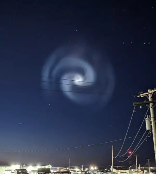 Xoáy ốc bí ẩn. Ảnh: Elizabeth Withnall.