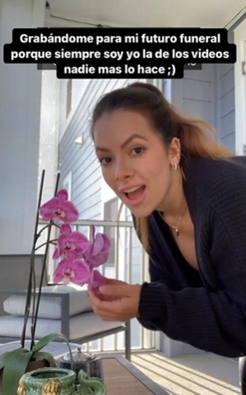 Hình ảnh mà Viera viết là dành cho tang lễ tương lai của cô. Ảnh: Instagram. Hình ảnh mà Viera viết là dành cho tang lễ tương lai của cô. Ảnh: Instagram.