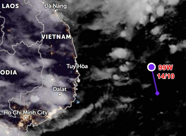 Nhiễu động nhiệt đới mới xuất hiện ở Biển Đông, gần miền Trung nước ta. Ảnh: Zoom Earth.