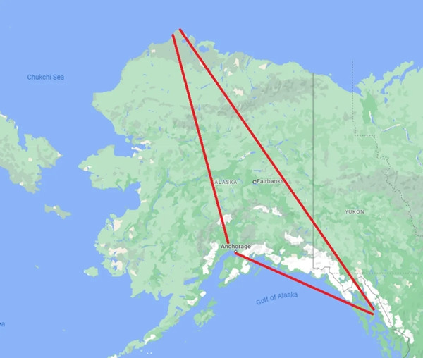 "Tam giác Alaska". Ảnh: Google Maps/ IFL Science.