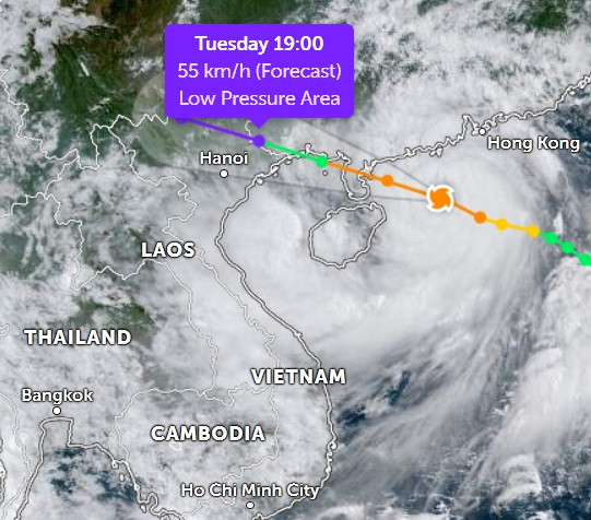 Dự báo hiện tại về đường đi của bão Talim. Ảnh: Talim Live Tracker/ Zoom Earth. Dự báo hiện tại về đường đi của bão Talim. Ảnh: Talim Live Tracker/ Zoom Earth.