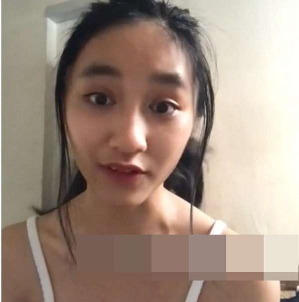 Zoe buồn bã sau khi bị nhiều dân mạng chế giễu. Ảnh: Zoe Gabriel. Zoe buồn bã sau khi bị nhiều dân mạng chế giễu. Ảnh: Zoe Gabriel.