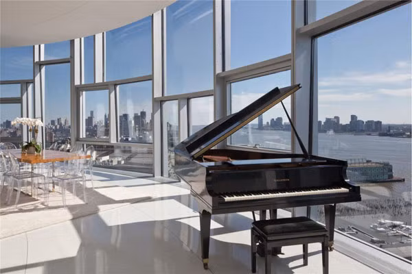 Căn hộ này có ban công rất rộng. Nhìn từ bên ngoài tòa nhà. Đây là bản thiết kế của căn hộ 23A