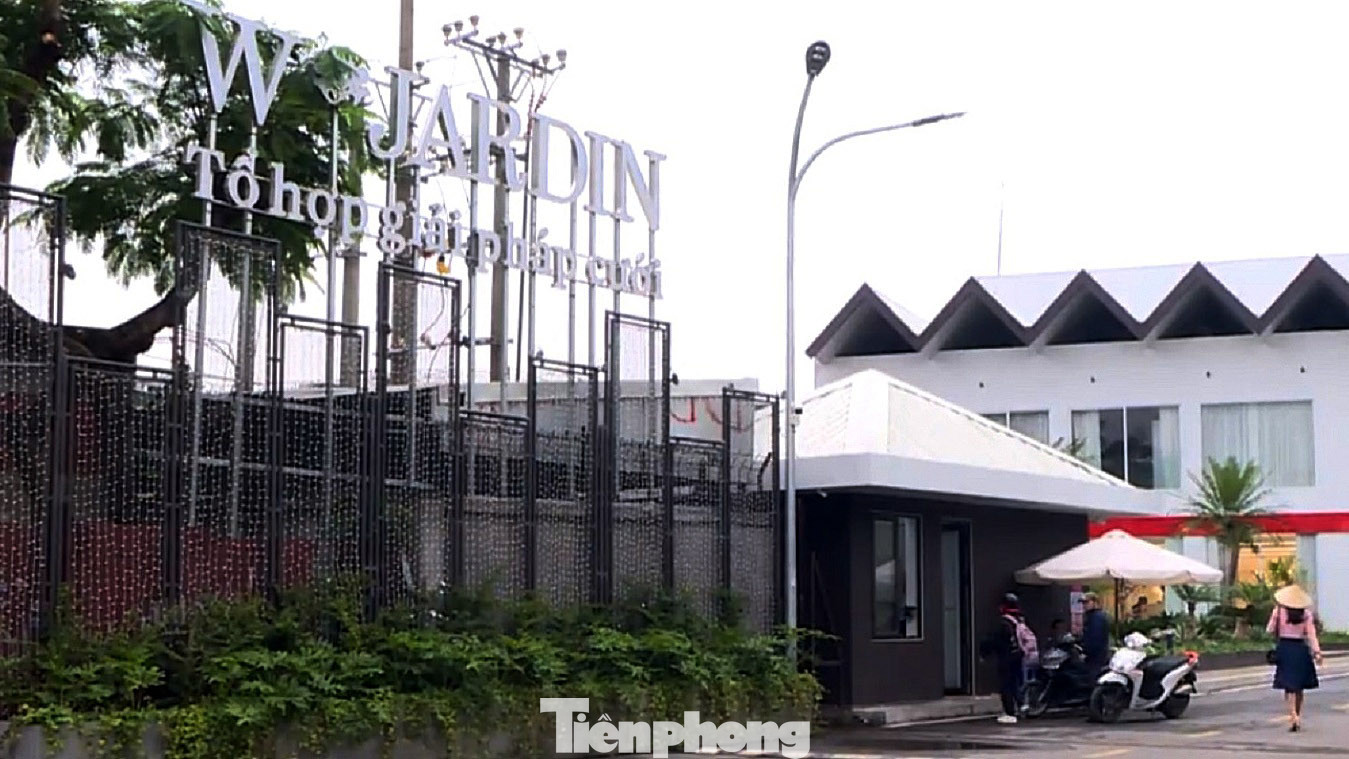 Trung tâm tiệc cưới W.Jardin sau khi được cải tạo từ nhà xưởng. Trung tâm tiệc cưới W.Jardin sau khi được cải tạo từ nhà xưởng.