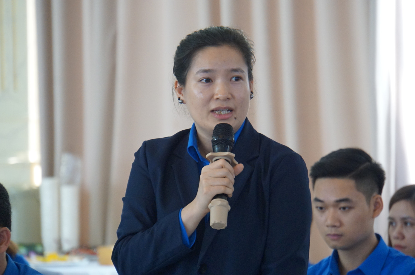 Chị Vương Toàn Thu Thủy - Bí thư Thành Đoàn Hải Phòng phát biểu tại hội nghị. Chị Vương Toàn Thu Thủy - Bí thư Thành Đoàn Hải Phòng phát biểu tại hội nghị.