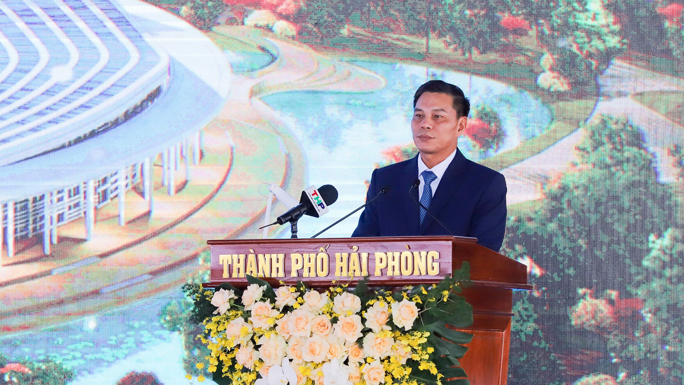 Ông Nguyễn Văn Tùng - Chủ tịch UBND TP Hải Phòng - phát biểu tại buổi lễ. Ông Nguyễn Văn Tùng - Chủ tịch UBND TP Hải Phòng - phát biểu tại buổi lễ.