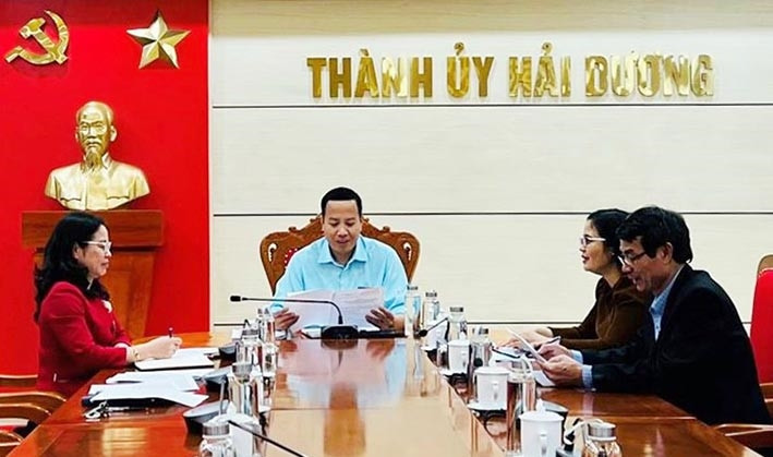 Kỳ họp 44 của UBKT Thành ủy Hải Dương diễn ra ngày 9/2. Ảnh: Cổng thông tin điện tử TP Hải Dương Kỳ họp 44 của UBKT Thành ủy Hải Dương diễn ra ngày 9/2. Ảnh: Cổng thông tin điện tử TP Hải Dương