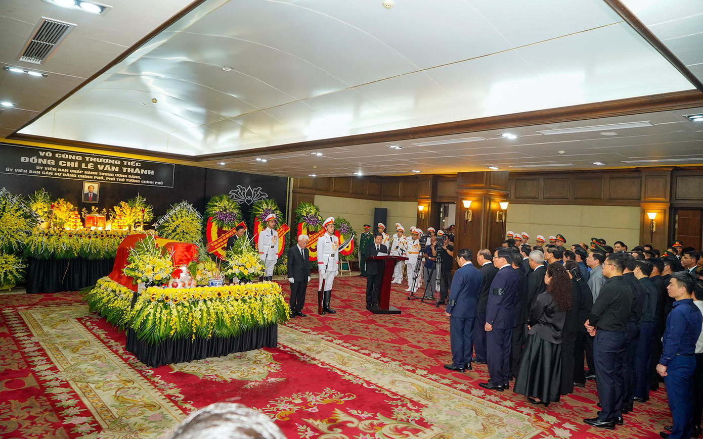 7h ngày 26/8, tại Trung tâm Hội nghị TP Hải Phòng, Ban Chấp hành Trung ương Đảng, Quốc hội, Chủ tịch nước, Chính phủ, Ủy ban Trung ương Mặt trận Tổ quốc Việt Nam và gia đình đã tổ chức trọng thể Lễ truy điệu Ủy viên Trung ương Đảng, Phó Thủ tướng Lê Văn Thành.