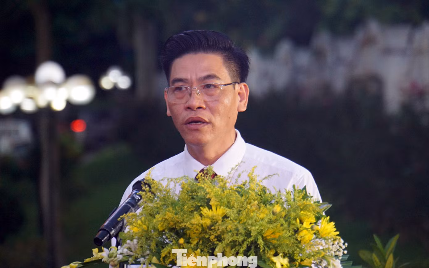 Ông Phạm Hoàng Tuấn - Phó Chủ tịch UBND quận Đồ Sơn, phát biểu tại buổi lễ.
