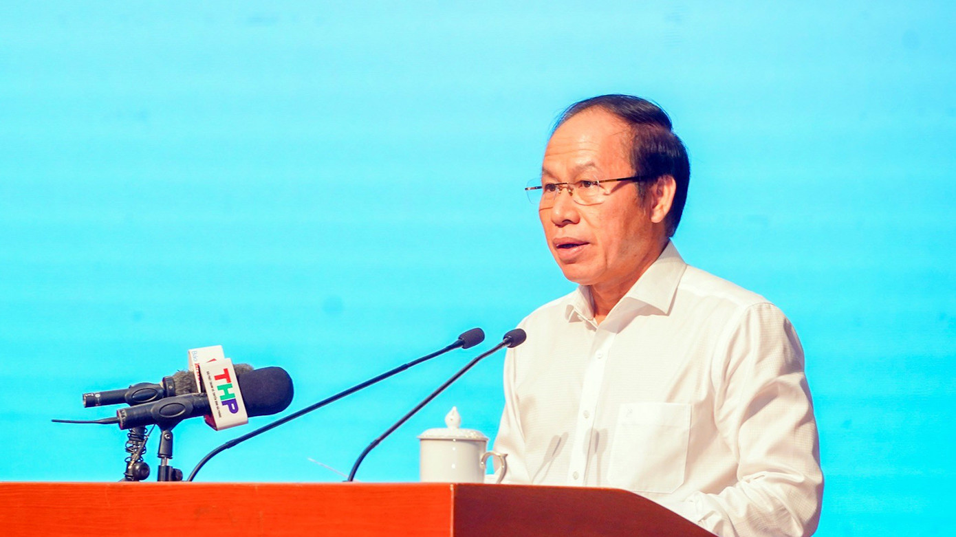 Ông Lê Tiến Châu - Bí thư Thành ủy Hải Phòng - phát biểu tổng kết hội nghị.