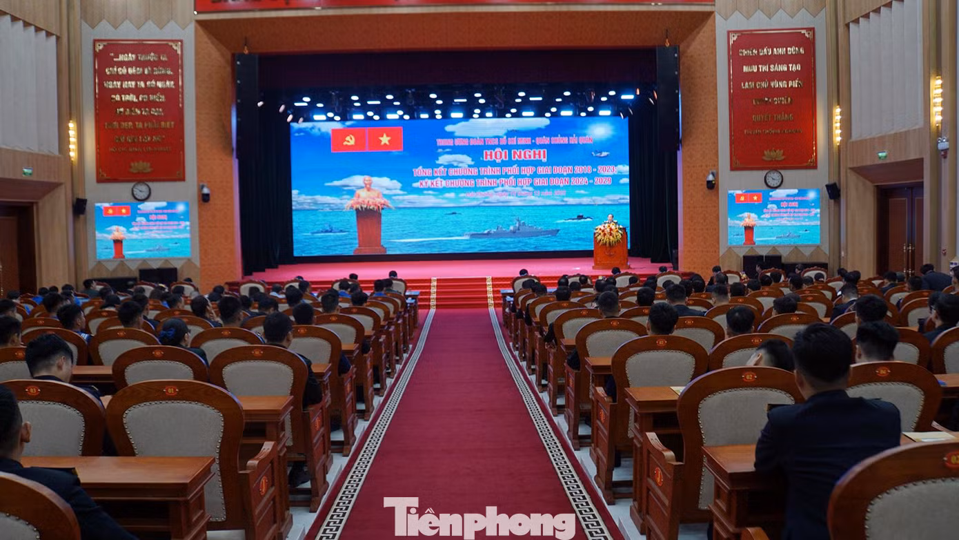 Toàn cảnh Hội nghị tổng kết chương trình phối hợp giai đoạn 2018-2023 và ký kết chương trình phối hợp giai đoạn 2024-2029 giữa T.Ư Đoàn và Quân chủng Hải quân tại Bộ Tư lệnh Hải quân, TP Hải Phòng. Toàn cảnh Hội nghị tổng kết chương trình phối hợp giai đoạn 2018-2023 và ký kết chương trình phối hợp giai đoạn 2024-2029 giữa T.Ư Đoàn và Quân chủng Hải quân tại Bộ Tư lệnh Hải quân, TP Hải Phòng.
