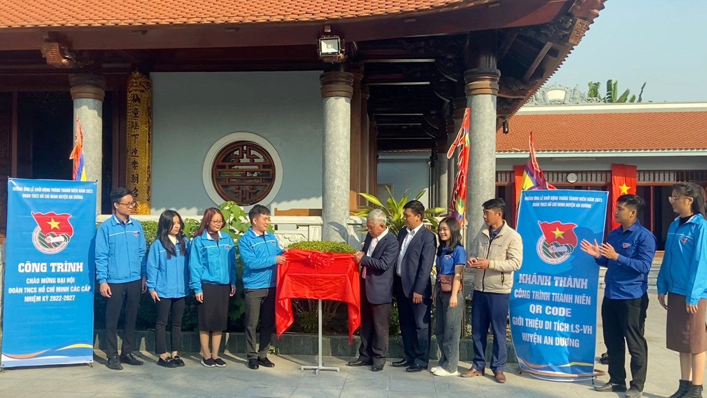 Huyện Đoàn An Dương khánh thành công trình thanh niên, gắn mã QR Code tại di tích lịch sử - văn hóa trên địa bàn.