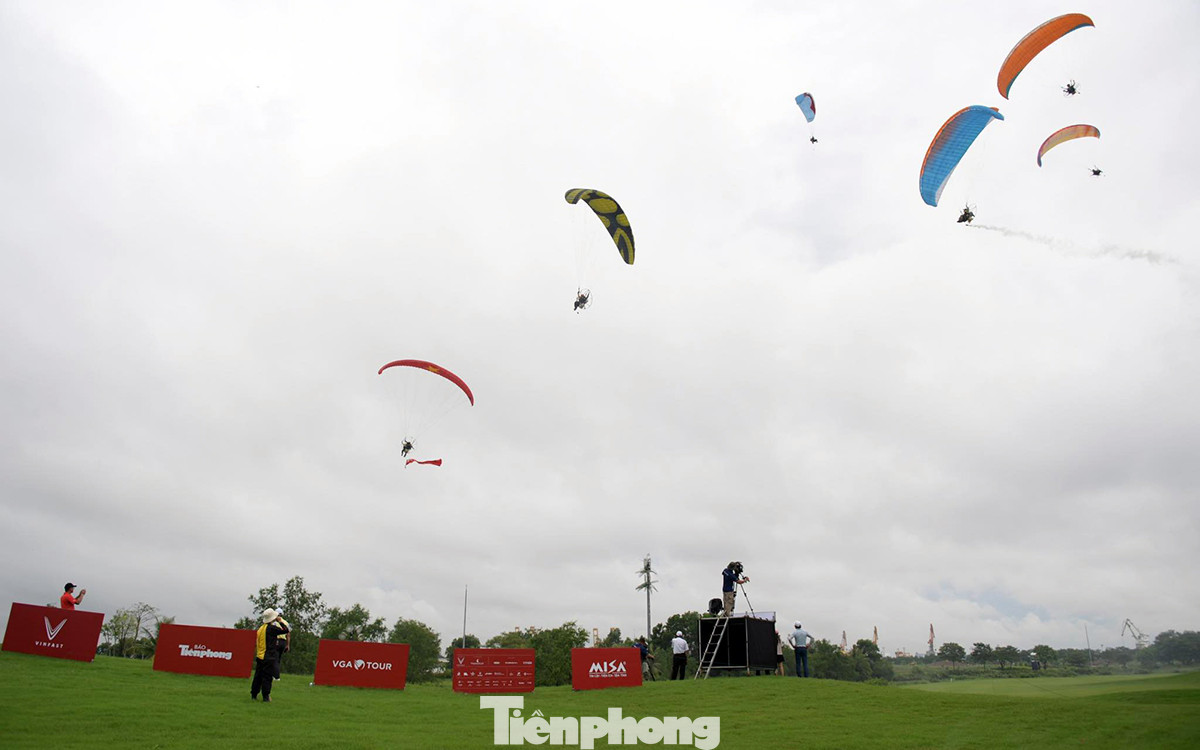 Sau bốn ngày tranh tài sôi nổi trên sân Vinpearl Golf Hải Phòng, golfer Nguyễn Nhất Long đã vượt qua Nguyễn Anh Minh và Nguyễn Đặng Minh để giành chức vô địch kịch tính tại bảng nam. Golfer Lê Chúc An giành chức vô địch tại bảng nữ sau khi vượt qua Đoàn Xuân Khuê Minh và Nguyễn Thảo My.