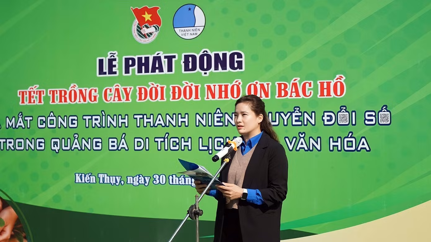 Chị Vương Toàn Thu Thủy - Bí thư Thành Đoàn Hải Phòng phát biểu tại buổi Lễ phát động "Tết trồng cây" dịp đầu xuân Quý Mão 2023. Chị Vương Toàn Thu Thủy - Bí thư Thành Đoàn Hải Phòng phát biểu tại buổi Lễ phát động "Tết trồng cây" dịp đầu xuân Quý Mão 2023.