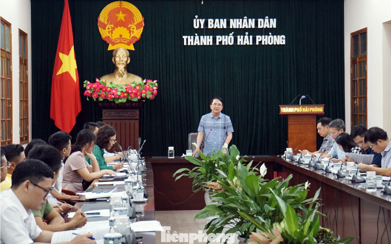 Toàn cảnh cuộc họp về công tác chuẩn bị tổ chức Giải Vô địch Golf Quốc gia năm 2023.