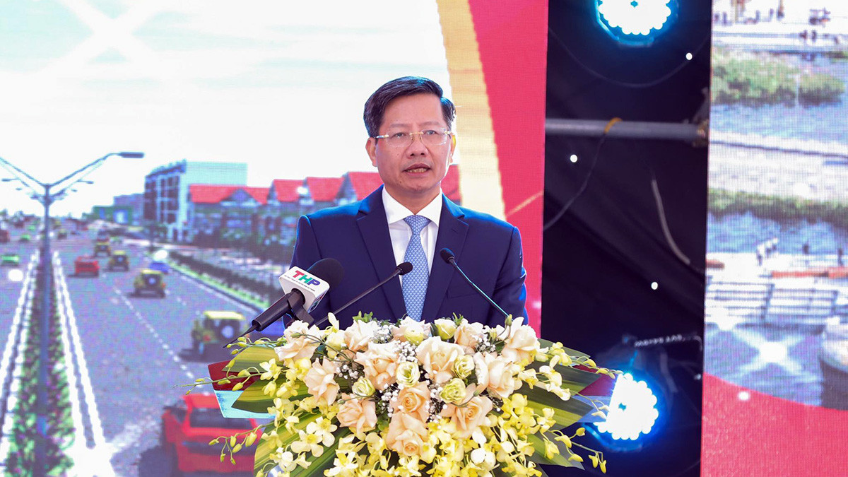 Ông Lê Anh Quân - Phó Chủ tịch UBND TP Hải Phòng phát biểu tại buổi lễ khởi công dự án.