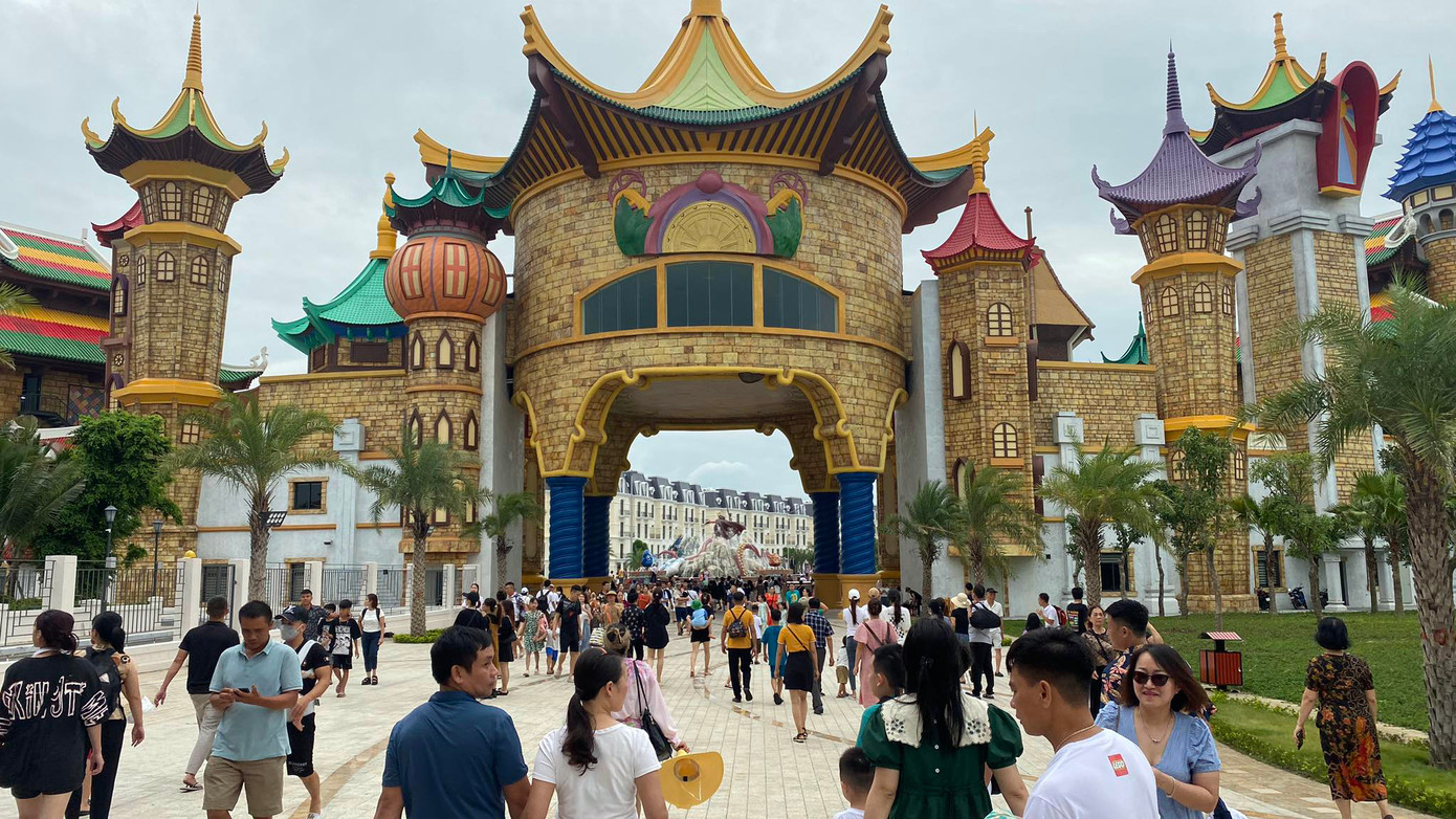 Công viên nước thần thoại tại Đồ Sơn (Hải Phòng) mở cửa đón khách dịp nghỉ lễ 2/9.