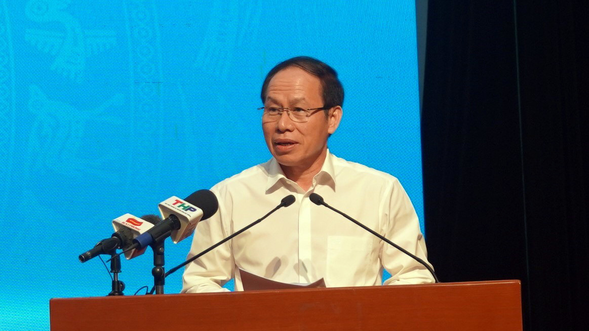 Ông Lê Tiến Châu - Bí thư Thành ủy Hải Phòng tại buổi đối thoại với công nhân, người lao động.