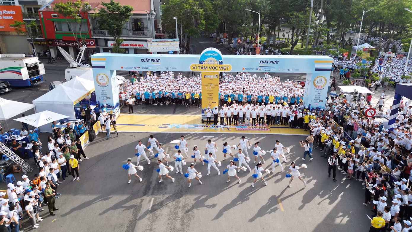 Lễ khai mạc giải chạy học sinh sinh viên S-Race Hải Phòng 2023 được tổ chức tại Nhà hát lớn thành phố.