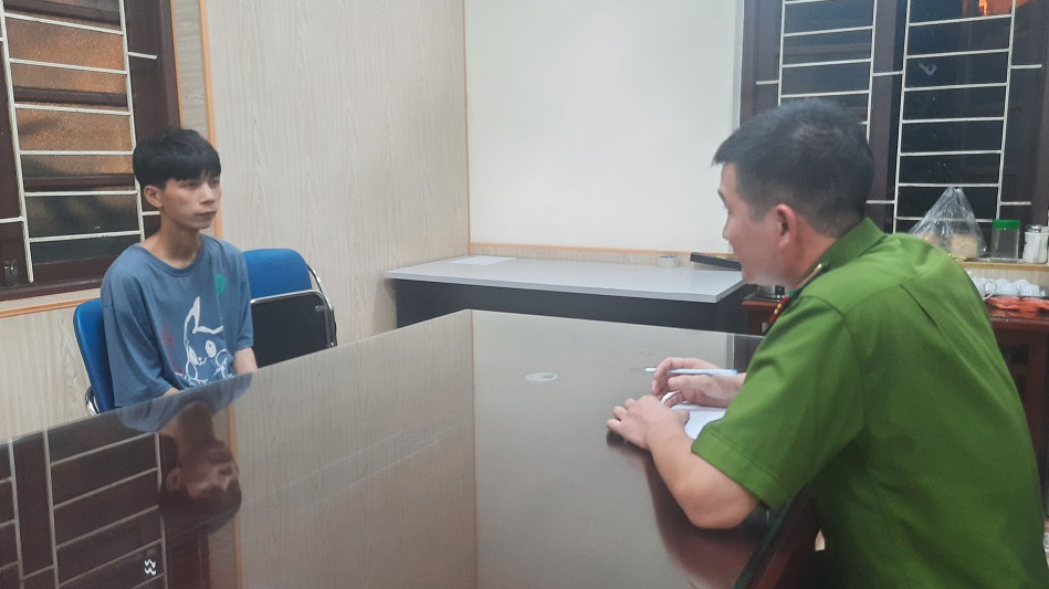 Nghi phạm Trần Văn Đức tại cơ quan điều tra.