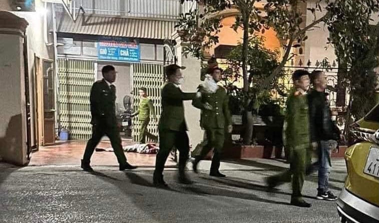 Cảnh sát khám nghiệm hiện trường vụ án. Ảnh: FB