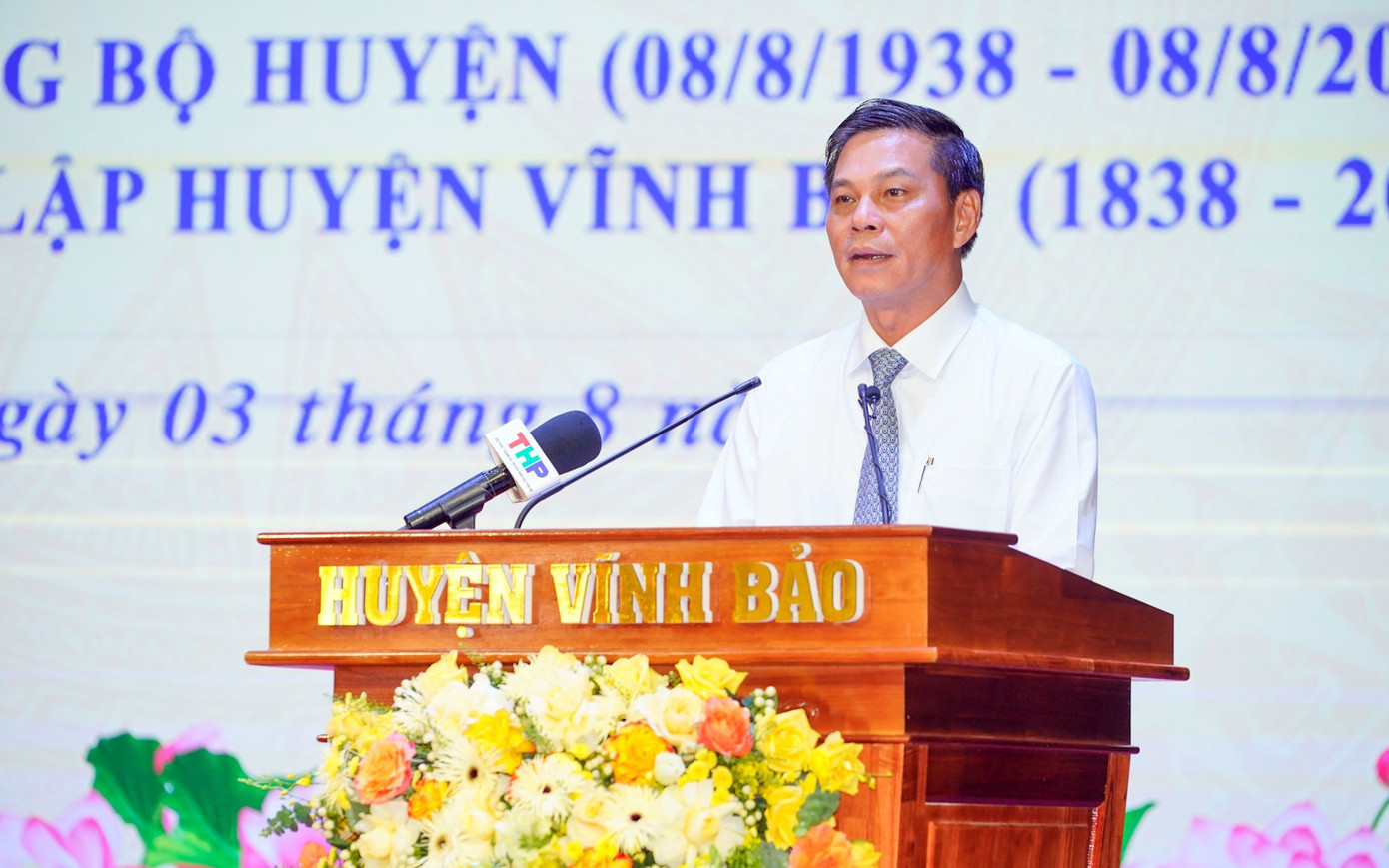 Ông Nguyễn Văn Tùng - Chủ tịch UBND TP Hải Phòng phát biểu, giao nhiệm vụ phát triển huyện Vĩnh Bảo trong thời gian tới.