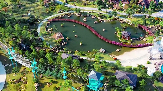 Khu du lịch sinh thái BigSun xây dựng trái phép trên đất nông nghiệp khiến nhiều lãnh đạo huyện Kiến Thụy bị kỷ luật. Khu du lịch sinh thái BigSun xây dựng trái phép trên đất nông nghiệp khiến nhiều lãnh đạo huyện Kiến Thụy bị kỷ luật.