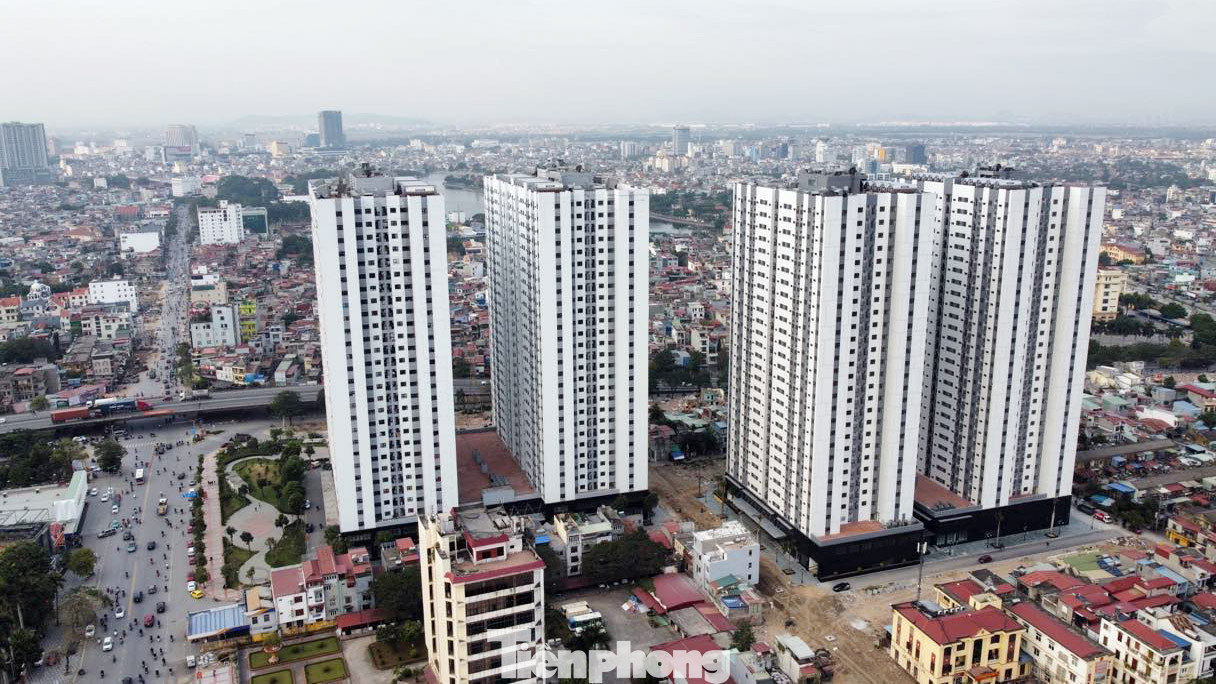 Hải Phòng chuẩn bị xây dựng khu nhà ở xã hội với tổng mức đầu tư gần 4.900 tỷ đồng. Hải Phòng chuẩn bị xây dựng khu nhà ở xã hội với tổng mức đầu tư gần 4.900 tỷ đồng.