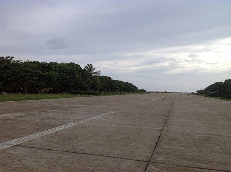 Sân bay Trường Sa. Ảnh do Lương Xuân Giáp, chụp từ 15 giờ đến 17 giờ ngày 9/11