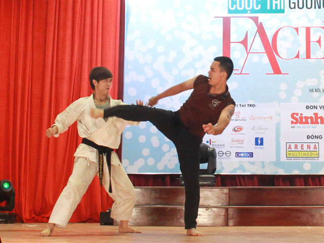 Màn đấu võ của Lê Đặng Thủy - Đại học Phương Đông (áo trắng)