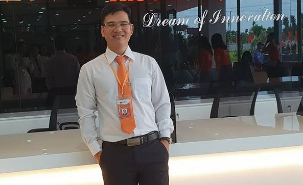 Giáo viên cho sinh viên diễn kịch, hát bài tập về nhà ảnh 2