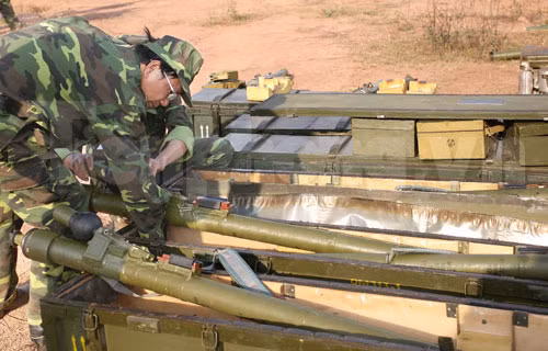 Cơ động A72 ra vị trí chiến đấu