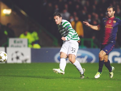 Barca (phải) đã đánh mất đi sự chắc chắn nơi hàng thủ. Ảnh: Getty Images