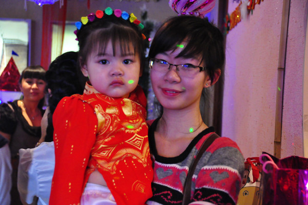 Diện áo dài truyền thống