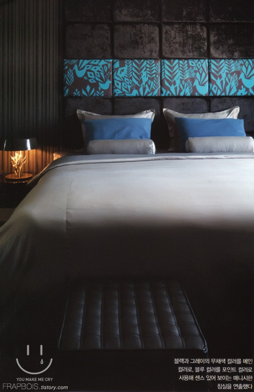 Góc giải trí và hành lang đến phòng khách và phòng ngủ.