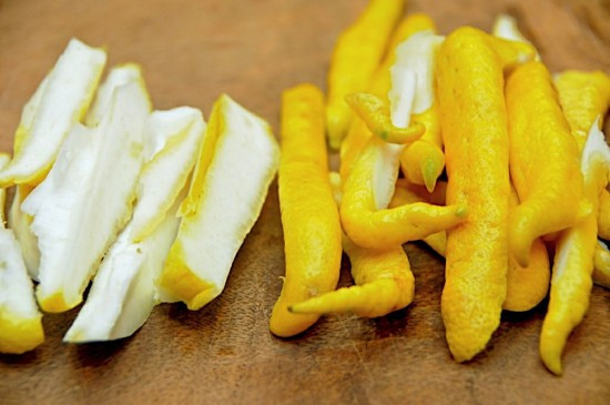 Phật thủ cắt phiến, ngâm rượu làm thuốc