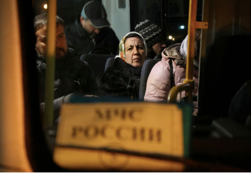 Hàng ngàn người dân đã được sơ tán khỏi Kherson Hàng ngàn người dân đã được sơ tán khỏi Kherson